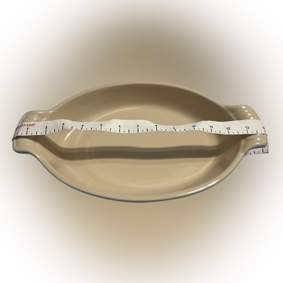 Le Creuset Oval Au Gratin Stoneware Dishes - Picture 5 of 9